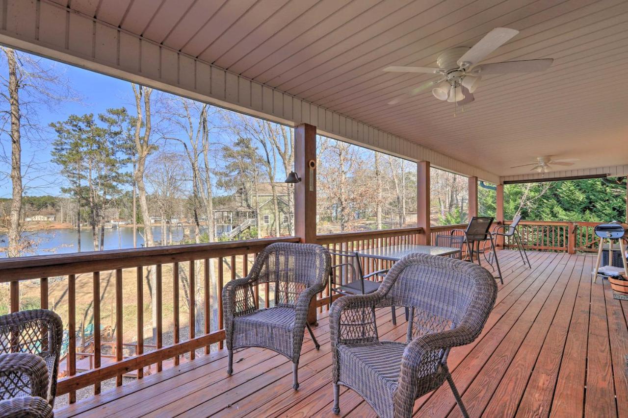 Lakefront Sparta Cottage With Decks And Boat Dock Exterior foto