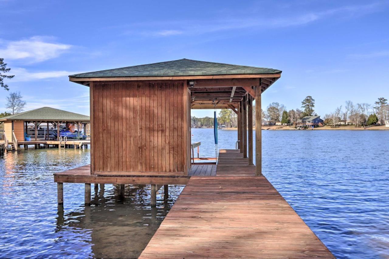 Lakefront Sparta Cottage With Decks And Boat Dock Exterior foto
