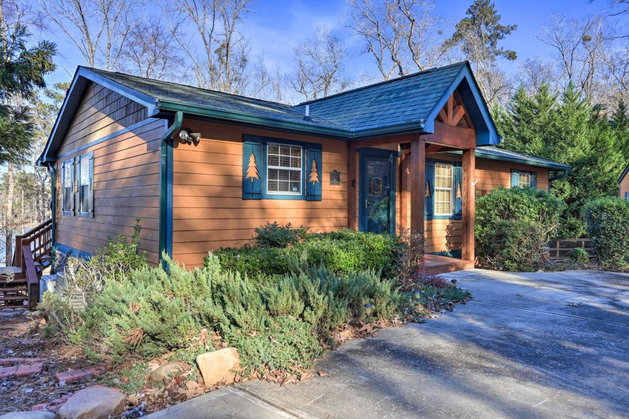 Lakefront Sparta Cottage With Decks And Boat Dock Exterior foto