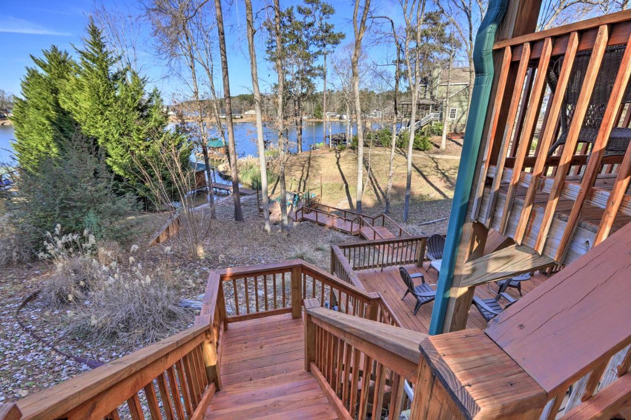 Lakefront Sparta Cottage With Decks And Boat Dock Exterior foto