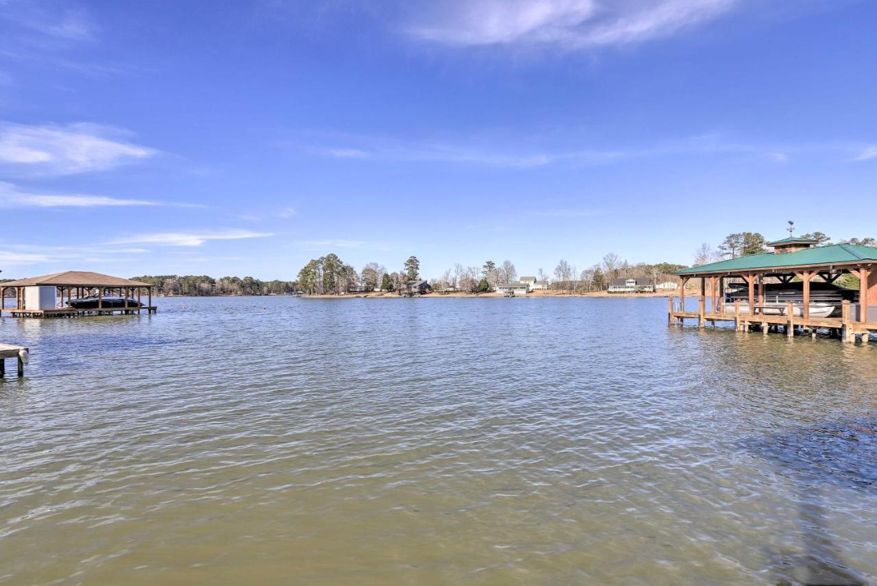 Lakefront Sparta Cottage With Decks And Boat Dock Exterior foto